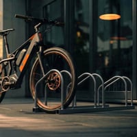 Relaxdays Stojan na bicykle na podlahu a stenu, 3 bicykle, šírka plášťa 65 mm, do garáže, oceľ, antracitová 2