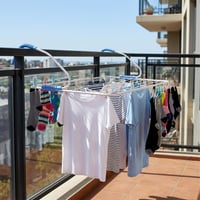 Relaxdays Radiátoros Ruhaszárító Állvány, 10 m Szárítóhossz, Fehér/Kék 2