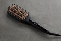 Perie de îndreptat părul și placă 2în1 Remington CB7400, cu peri antistatici cu înveliș ceramic, afișaj digital, 150-230°C, Negru 2