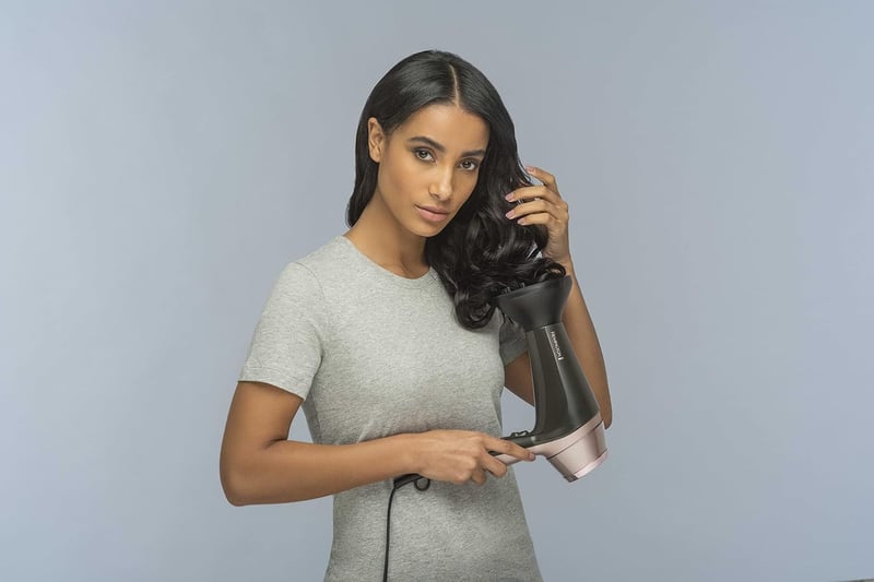 Remington D5707 2200W Ionos Hajszárító Göndörítő és Egyenesítő Funkcióval - Hair dryer "New Version"