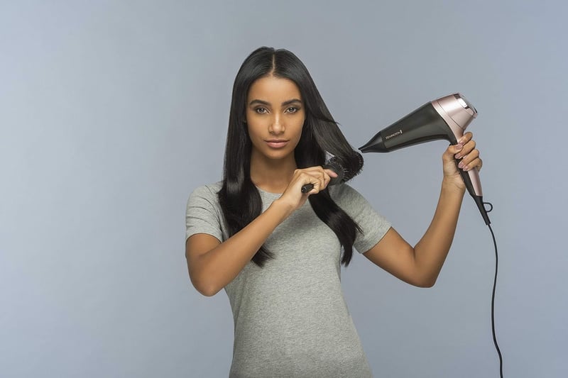 Remington D5707 2200W Ionos Hajszárító Göndörítő és Egyenesítő Funkcióval - Hair dryer "New Version"