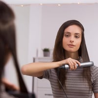 Placă de îndreptat părul Remington Keratin Protect S8598 – înveliș ceramic, senzor de protecție termică, 150-230°C, plăci flexibile, husă, gri 6