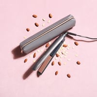 Placă de îndreptat părul Remington Keratin Protect S8598 – înveliș ceramic, senzor de protecție termică, 150-230°C, plăci flexibile, husă, gri 9