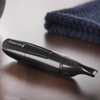 Zastrihávač chĺpkov v nose a ušiach Remington NE3150 – Zastrihávač obočia, lineárna strihacia hlava, čierny 2
