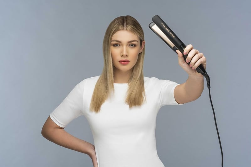 Remington PROluxe Midnight Hajegyenesítő 150-230°C Kerámia Lemezzel - straighteners