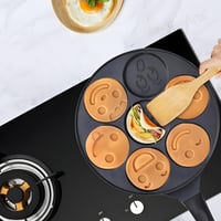 Retoo Panvica na lievance so 7 otvormi s emoji motívom, 26,5 cm, nepriľnavá panvica na palacinky so smajlíkmi, čierna, vhodná aj na vajíčka 7