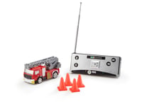 Revell Control Mini RC Hasičské auto na diaľkové ovládanie, mierka 1:43, pre deti od 8 rokov, realistický dizajn, na vnútorné aj vonkajšie použitie 3