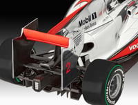 Model auta Revell Vodafone McLaren Mercedes MP4-25 L. Hamilton, strieborná stavebnica pretekárskeho auta 5