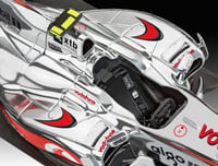 Model auta Revell Vodafone McLaren Mercedes MP4-25 L. Hamilton, strieborná stavebnica pretekárskeho auta 4