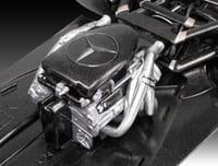Model auta Revell Vodafone McLaren Mercedes MP4-25 L. Hamilton, strieborná stavebnica pretekárskeho auta 7