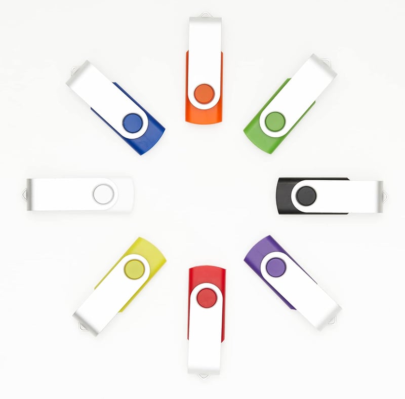 REWBOAT 20db 4GB USB Pendrive Csomag - 5 Véletlenszerű Színben, Fém Forgó Kialakítás, Vízálló, USB 2.0 Memória Stick, Univerzális Kompatibil