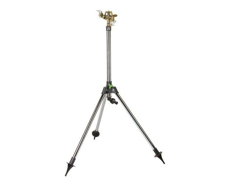 Rotačný postrekovač Ribimex Ribiland na kovovom stojane, sektor 0-360°, pokrytie 500 m², výška 62-99 cm, na zavlažovanie záhradných trávnikov