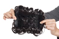 Rich Choices príčesok v tvare drdola so štipcom, kučeravý, vlnitý, príčesok do vlasov, vypnutý účes, chignon, zapletaný chvost, tmavohnedý 4