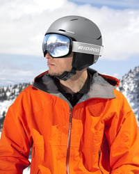 Lyžiarska prilba RIOROO pre mužov, ženy a mládež, nastaviteľná veľkosť, s teplými chráničmi uší, snowboardová prilba, ľahká lyžiarska prilba s nastaviteľným systémom vetrania, kompatibilná s lyžiarskymi okuliarmi 6