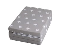 Skladacia cestovná matrac pre bábätká roba Little Stars - 60x120 cm - Odnímateľný poťah so vzorom sivých hviezdičiek - S prenosnou taškou - 5,5 cm v 5