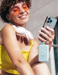 RORRY Powerbank 10000mAh, PD 20W rýchlonabíjateľná ultratenká externá batéria so zabudovaným USB-C káblom, kompatibilná s iPhone 17/16/15/14 a Apple Watch Ultra, čierna 6