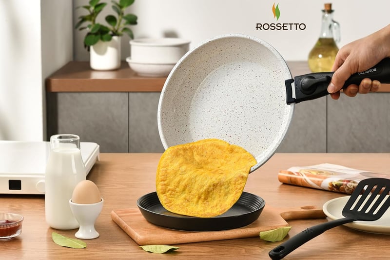 ROSSETTO Edénykészlet 23 Részes Levehető Nyéllel, Kerámia Tapadásmentes Bevonattal, Homokkő Színű, Rakható Főzőedények