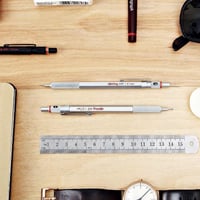 Mechanická ceruzka rOtring 600 – 0,5 mm HB – čierna – ergonomické celokovové telo 7