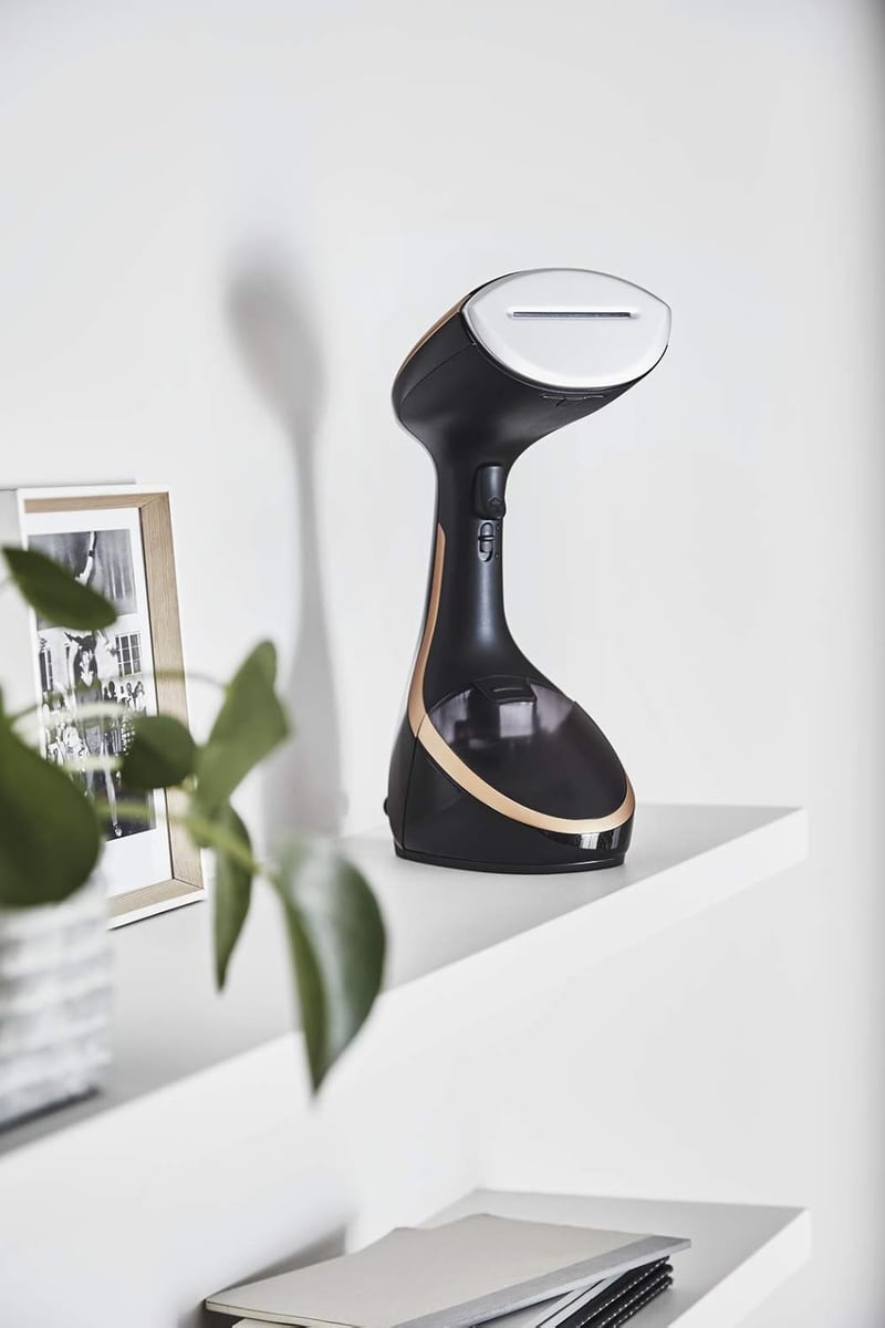 Rowenta DR9100D1 Access gőzsikat 1600W, 200ml tartály, ránctalanító és fertőtlenítő