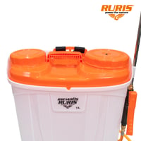 Elektrický postrekovač RURIS RSE 1400S – 14 l nádrž, 12V 8Ah batéria, teleskopická kovová tyč, tlak 6 bar, automatické miešanie, oranžová 6
