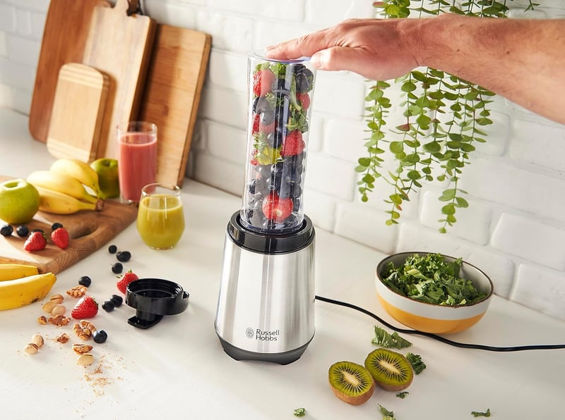 Russell Hobbs Blender Turmixgép 23500 RPM Motorral, Rozsdamentes Acél, 600ml