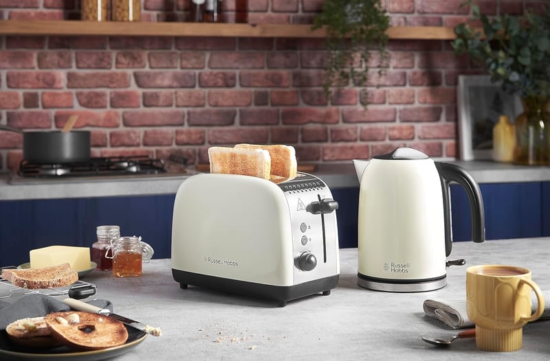 Russell Hobbs Colours Plus 2 szeletes kenyérpirító krém rozsdamentes acél extra széles nyílásokkal