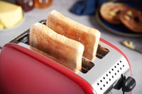 Russell Hobbs Colours Plus Piros Kenyérpirító 2 Szeletes Extra Széles Nyílás 1600W 8