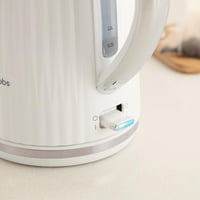 Russell Hobbs Eden fehér vízforraló 1,7L rozsdamentes acél szűrővel 4