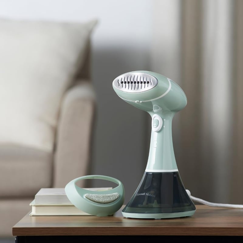 Russell Hobbs Essential 25592-56 Gőzölős Vasaló 1600W, Gyors Felmelegítés, Antibakteriális
