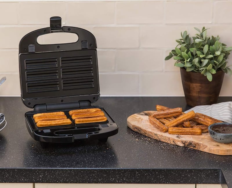 Russell Hobbs Fiesta 30cm Tapadásmentes Multifunkcionális Serpenyő Szett Fekete