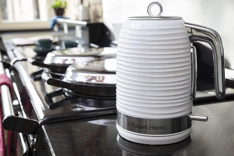 Russell Hobbs Inspire 24360-70 Vízforraló 1,7L Fehér 2400W Gyorstöltés Funkcióval
