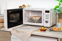 Digitálna mikrovlnná rúra Russell Hobbs RHM2079A 20 l, 800 W, 5 úrovní výkonu, 8 automatických programov, biela, hodiny, časovač, automatické rozmrazovanie 8
