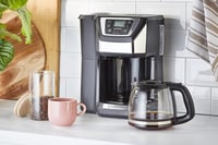 Filtračný kávovar Russell Hobbs Victory 22000-56 so zabudovaným mlynčekom, 1,5 l, na 12 šálok 2