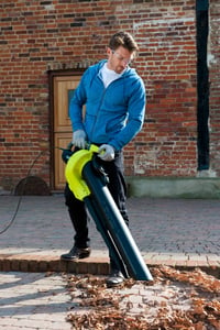 Aspirator, suflantă și tocător de frunze electric 3 în 1 RYOBI RBV3000CESV, cu sac de colectare impermeabil de 45 de litri, pentru terase și grădini mari 8