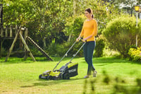 Akumulátorová kosačka Ryobi RLM18X33B40 18V ONE+, záber 33 cm, skladacia, so 4,0 Ah akumulátorom 4