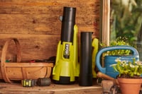 Akumulátorový fúkač lístia RYOBI RY18BLA-140 18V ONE+ – rýchlosť vzduchu 245 km/h, vrátane 4,0 Ah batérie a nabíjačky, prevádzková doba 24 minút, ľahký a kompaktný dizajn 8