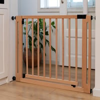 Safetots Wooden Elegance Drevená detská zábrana na schodisko prírodná – Bez vŕtania – 87-95 cm – Obojsmerné otváranie – Pre deti a domácich miláčikov 9