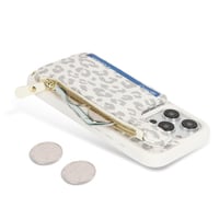 Husă SailorTech pentru iPhone 15 Pro, tip portofel din piele, cu baretă crossbody, model leopard alb, cu suport pentru carduri, fermoar și protecție anti-șoc 7