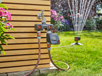Sajnos a termék leírása túl általános ahhoz, hogy megfelelő magyar címet készíthessek. A "Gardena" csak a brand neve, de hiányzik:

- A term - Irrigation Control Select 4