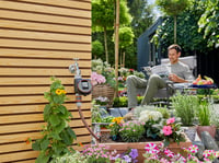 Sajnos a termék leírása túl általános ahhoz, hogy megfelelő magyar címet készíthessek. A "Gardena" csak a brand neve, de hiányzik a termék t - Single, Irrigation control flex 6