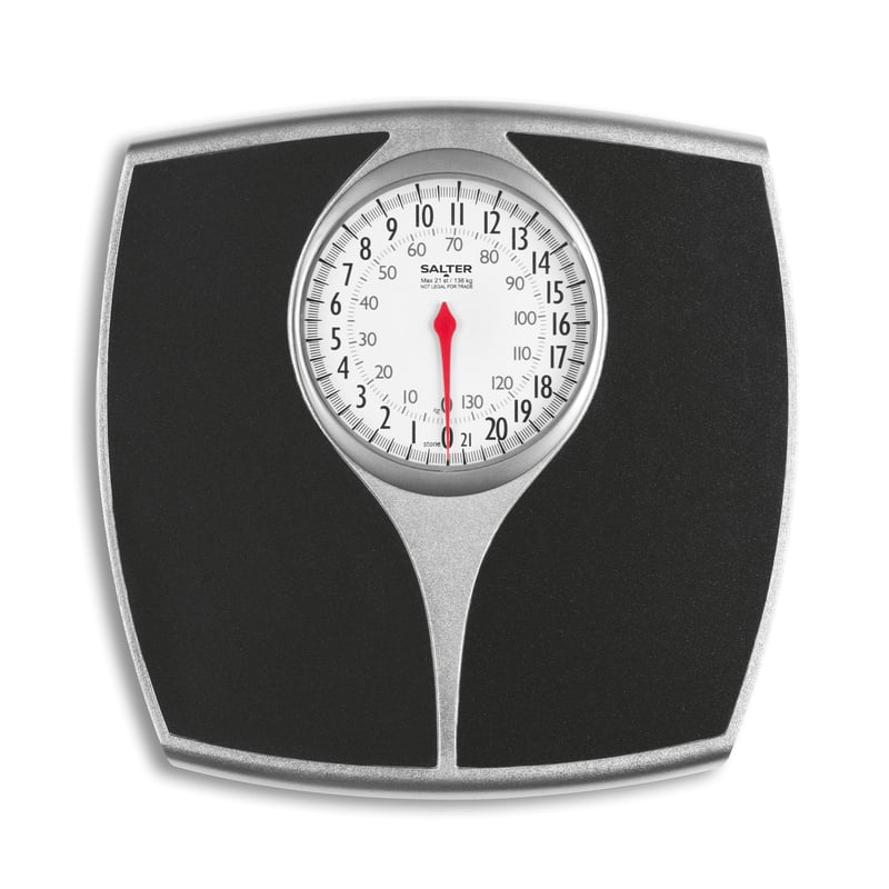 Mechanická osobná váha Salter 148 BKSVDR Speedo – analógový displej, kovová platforma, max. 136 kg, čierno-strieborná, bez batérií
