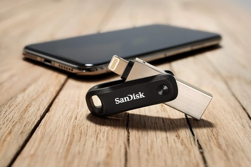 SanDisk iXpand Go 128GB iPhone iPad pendrive USB-C - 128 GB, iXpand Go