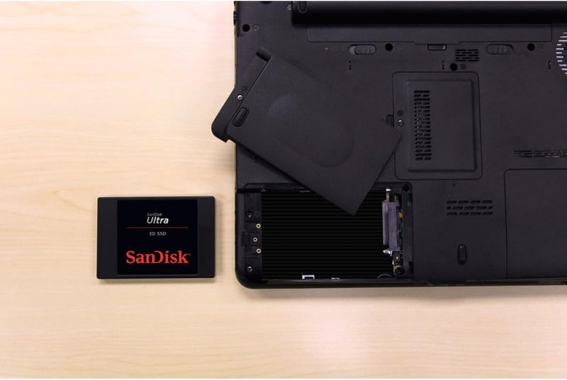 SanDisk Ultra 3D SSD 550MB/s olvasási sebesség 525MB/s írási sebesség