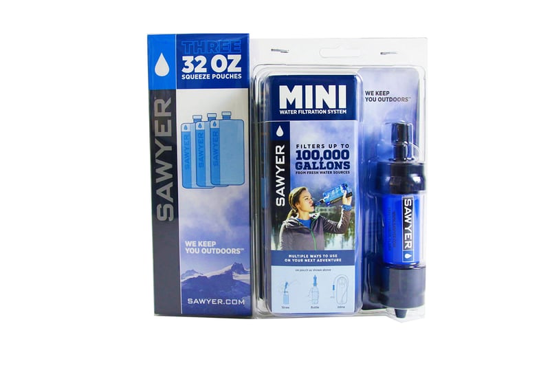 Filtru de apă și sistem de purificare Sawyer Mini PointOne pentru exterior - cu 3 pungi de hidratare de 1 L - Albastru