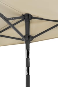 Polovičný slnečník Schneider Salerno Mezza, 150x150 cm, hranatý, oceľová konštrukcia, polyester, prírodná farba 7