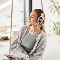Slúchadlá Sennheiser HD 599 – slonovinová biela, okolo uší (over-ear), s 3,5 mm a 6,3 mm konektorom, s káblom 5