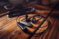 Bezdrôtové slúchadlá Sennheiser IE 100 PRO čierne — chybné — chybné, na náhradné diely: Bluetooth časť nefunguje (stav: pozri 2. obrázok) 9