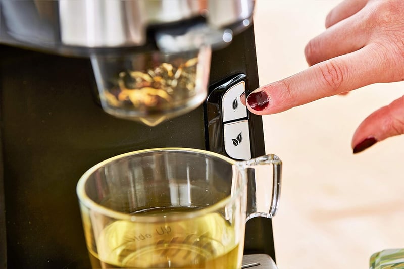 Senya elektromos teáskanna 1415W fekete, szűrővel laza tea és teafilter számára