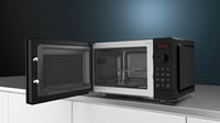 Voľne stojaca mikrovlnná rúra Siemens iQ300 FE023LMB2, 44 x 26 cm, čierna 3