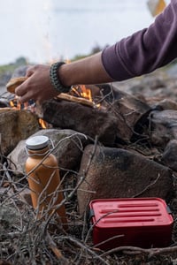 SIGG Alumínium Ebéddoboz Osztóval - Szétválasztható Ételhordó Mikróhullámú Sütőben Használható - Red, Small 7